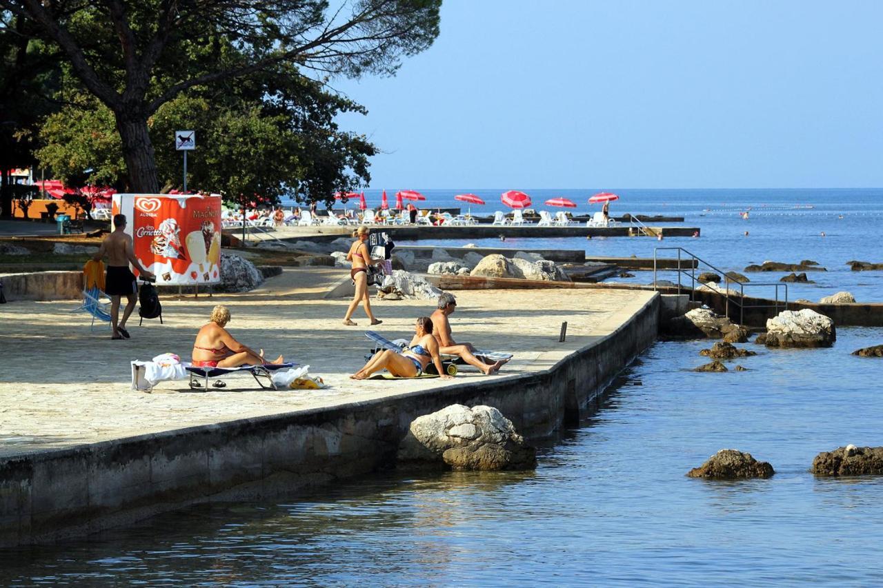 Apartments With A Parking Space Umag - 7039 Exteriör bild