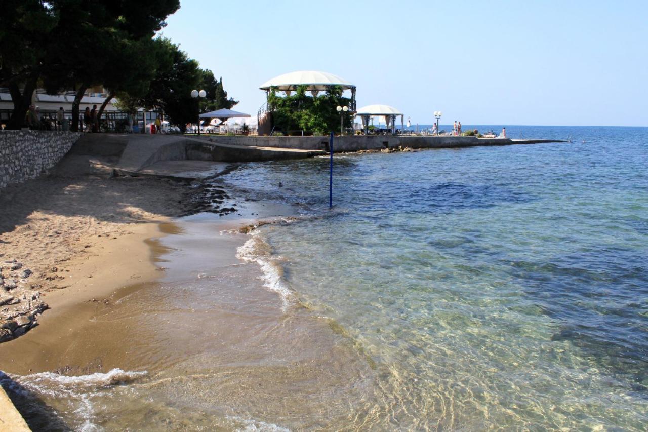 Apartments With A Parking Space Umag - 7039 Exteriör bild